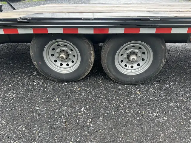 2021 Quality 8.5 x 24 Gooseneck Equipment Trailer - Image 3